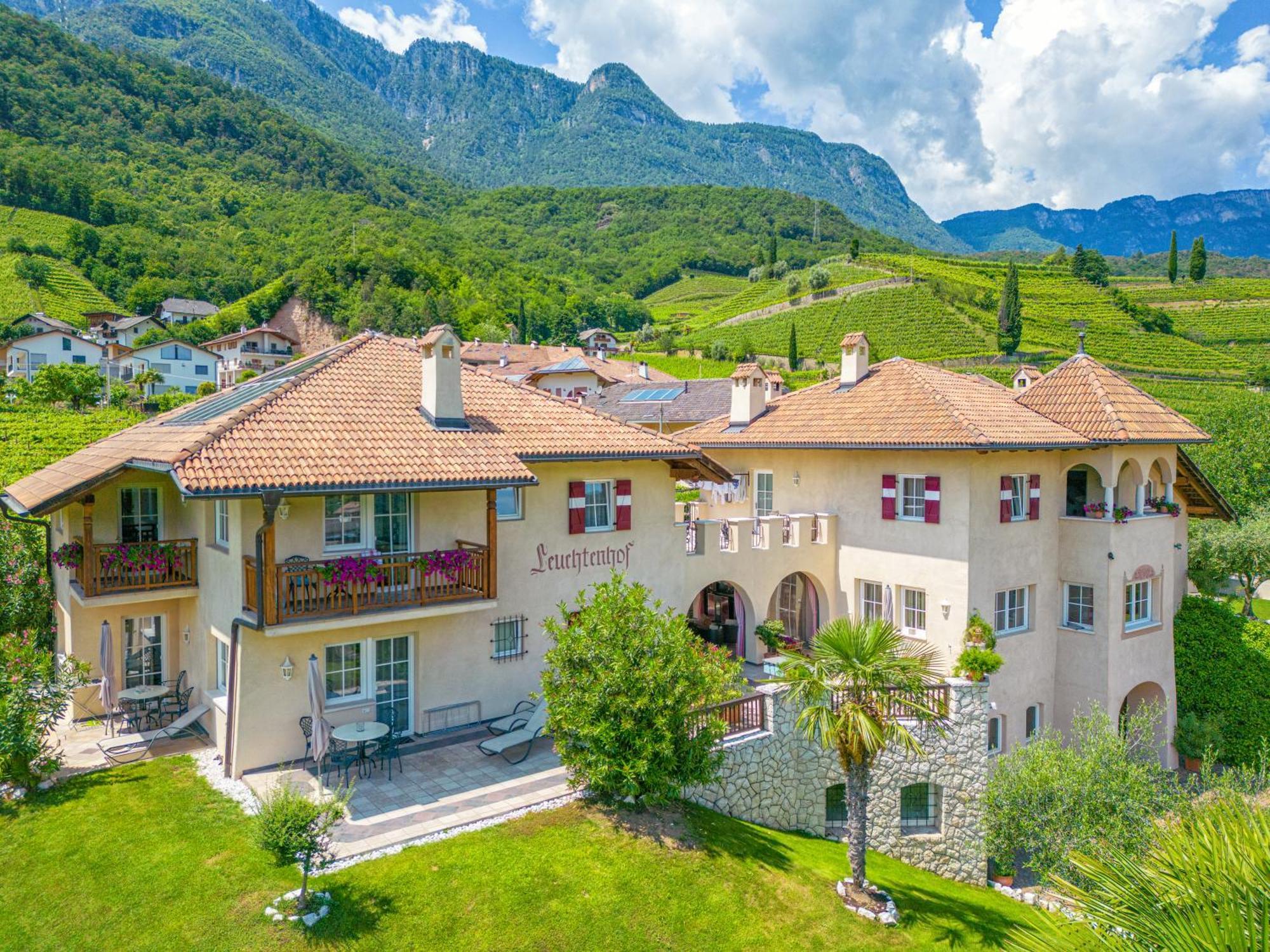Leuchtenhof Caldaro sulla Strada del Vino Exterior foto